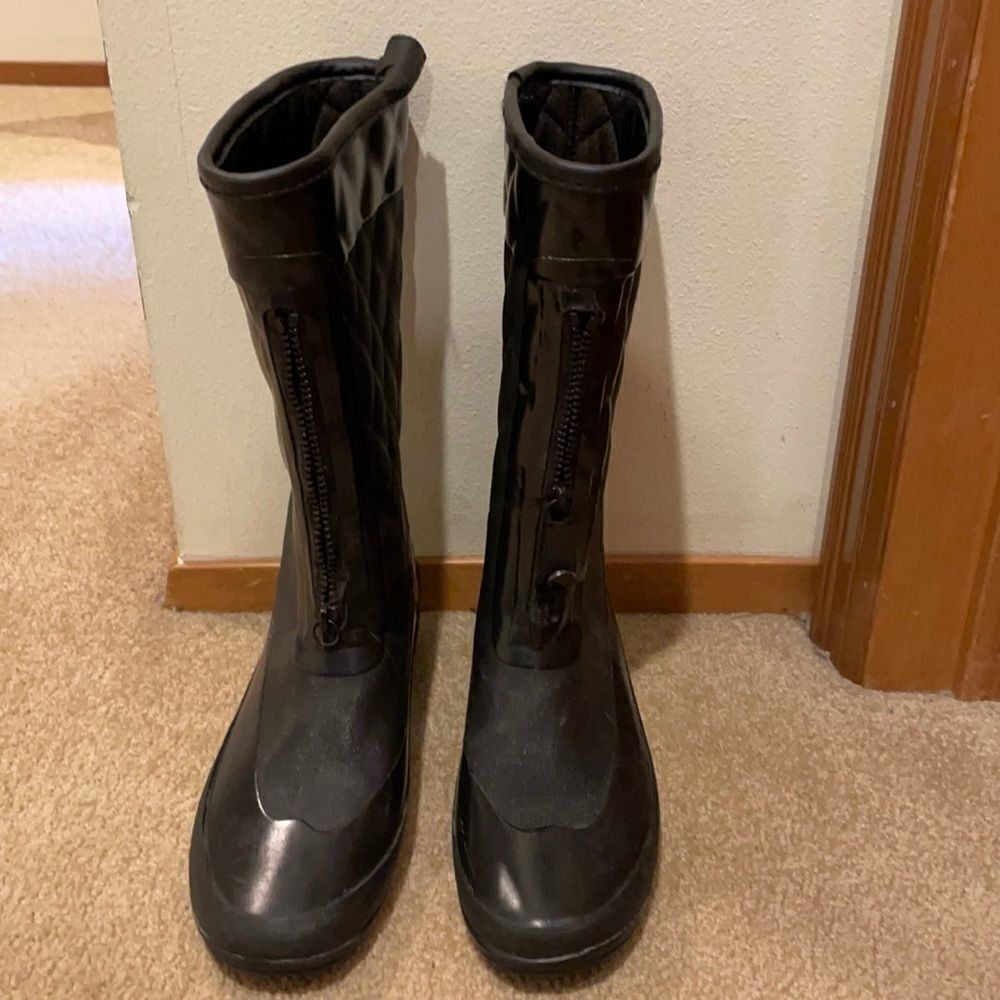 London Fog rain boots